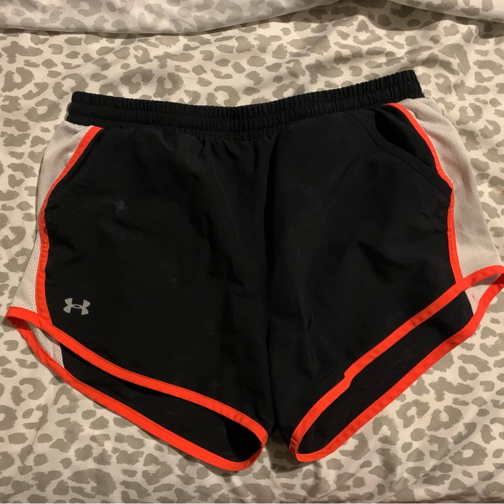 UNDER ARMOUR athletic shorts size Small